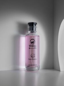 👶🌸 رائحة البراءة… في زجاجة فاخرة 🌸👶 ✨ عطر Baby Powder – WSHAQ حجم كبير 200ml يدوم معاك فترة طويلة 💎 🔹 نعومة فريدة 🔹 ثبات عالي 🔹 إحساس بالنظافة والانتعاش طول اليوم 💖 لكل من يعشق الروائح الناعمة اللي تذكّر بالصفاء والراحة… هذا اختيارك المثالي 👑 �