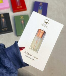 ✨ مسك الطهارة ✨رائحة نقية تمنحك شعور بالانتعاش والراحة طوال اليوم 🌿💎 مثالي للاستخدام اليومي وللحفاظ على الإحساس بالنقاء. 