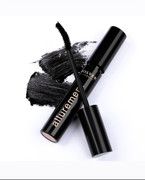 مسكرة بولفير – كثافة، طول، وتألق للعيون! حوّلي رموشك مع BOLVER Mascara إلى خطوط كثيفة وطويلة تسرق الأنظار. تركيبة فريدة تمنح الرموش حجمًا مثاليًا وطولًا لا يُقاوم مع تثبيت يدوم طوال اليوم. مميزاتها: • فرشاة متطورة تصل لكل الرموش بدقة. • تكثيف وتمديد للرموش بدون تكتل. • ثبات طويل طوال اليوم ومقاومة للتلطخ. • مناسبة لكل أنواع الرموش والحساسية. • تمنح العيون جاذبية طبيعية وقوة تركيز للماكياج. مسكرة بولفير – السر لرموش ساحرة وإطلالة مثالية!