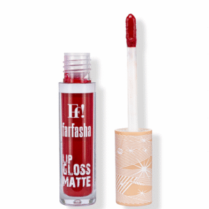 Lipgloss Matt – Farfasha مات مخملي ثابت… لون يثبت من أول لمسة ويعطي شفايفك لمسة أنثوية ناعمة بدون تكتل ولا جفاف. خفيف، راقي، وفيه ريحة منعشة تخلي تجربته أجمل. 💄 ثبات طويل 💄 ملمس مخملي مريح 💄 ألوان تناسب كل اللوكّات اختيار مثالي لكل يوم… ولمسة فرفشة ما تتقارن ✨