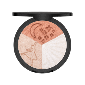 ✨ هايلايتر BOLVER – لمعان ناعم يرفع اللوك! هايلايتر بودرة بقوام مخملي يندمج بسهولة ويعطي إضاءة مرتّبة من أول لمسة. لمعته راقية بدون مبالغة، وتثبت طول اليوم